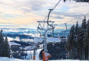 新潟のスキー場で楽しむキッズレッスンは家族旅行に最適？